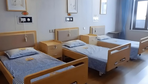中专入户深圳_CBA官宣新赛季分组情况，山西男篮24分大胜，广东男篮伤大将！ 网微维码信二扫描创业